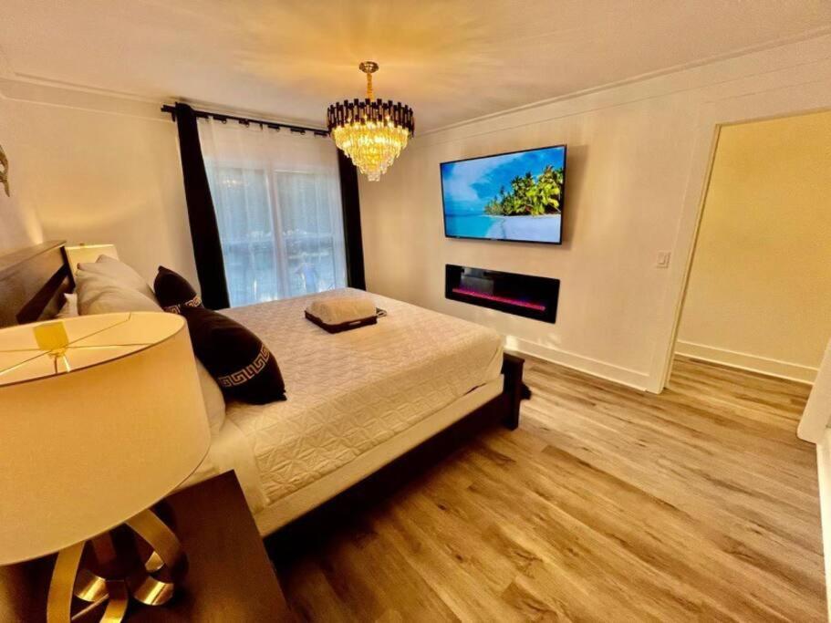 Luxury City Loft In Gainesville B 外观 照片